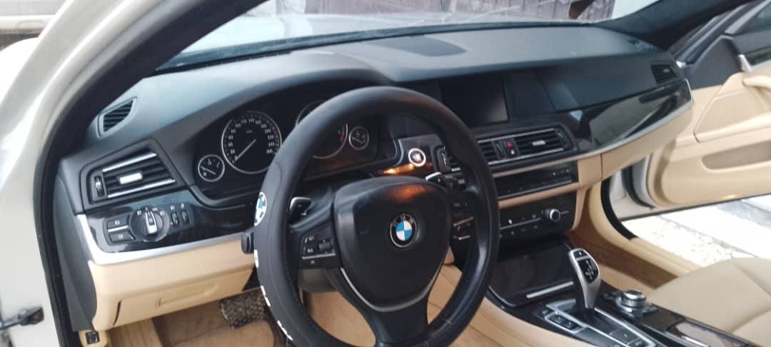 بي إم دبليو 523I 2011 - صورة 3