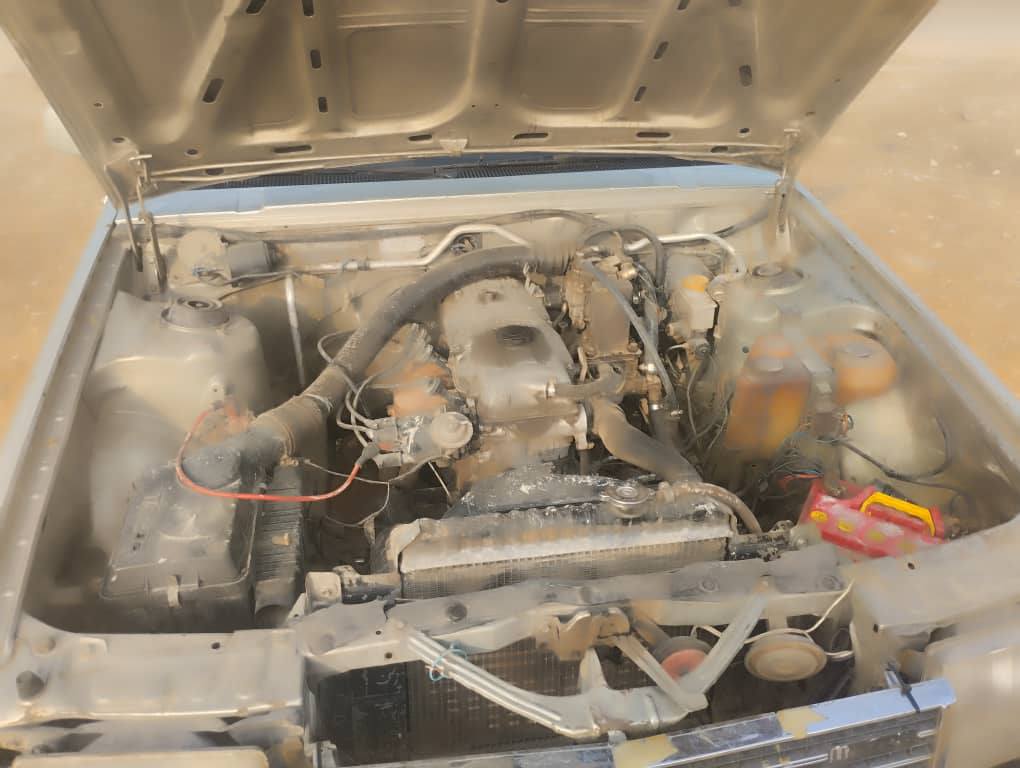 مازدا ٩٢٩ 1983 - صورة 3