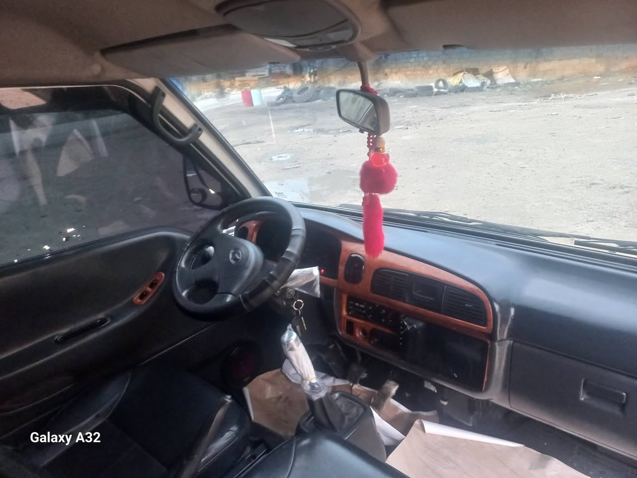 هونداي H-100 2001 - صورة 5