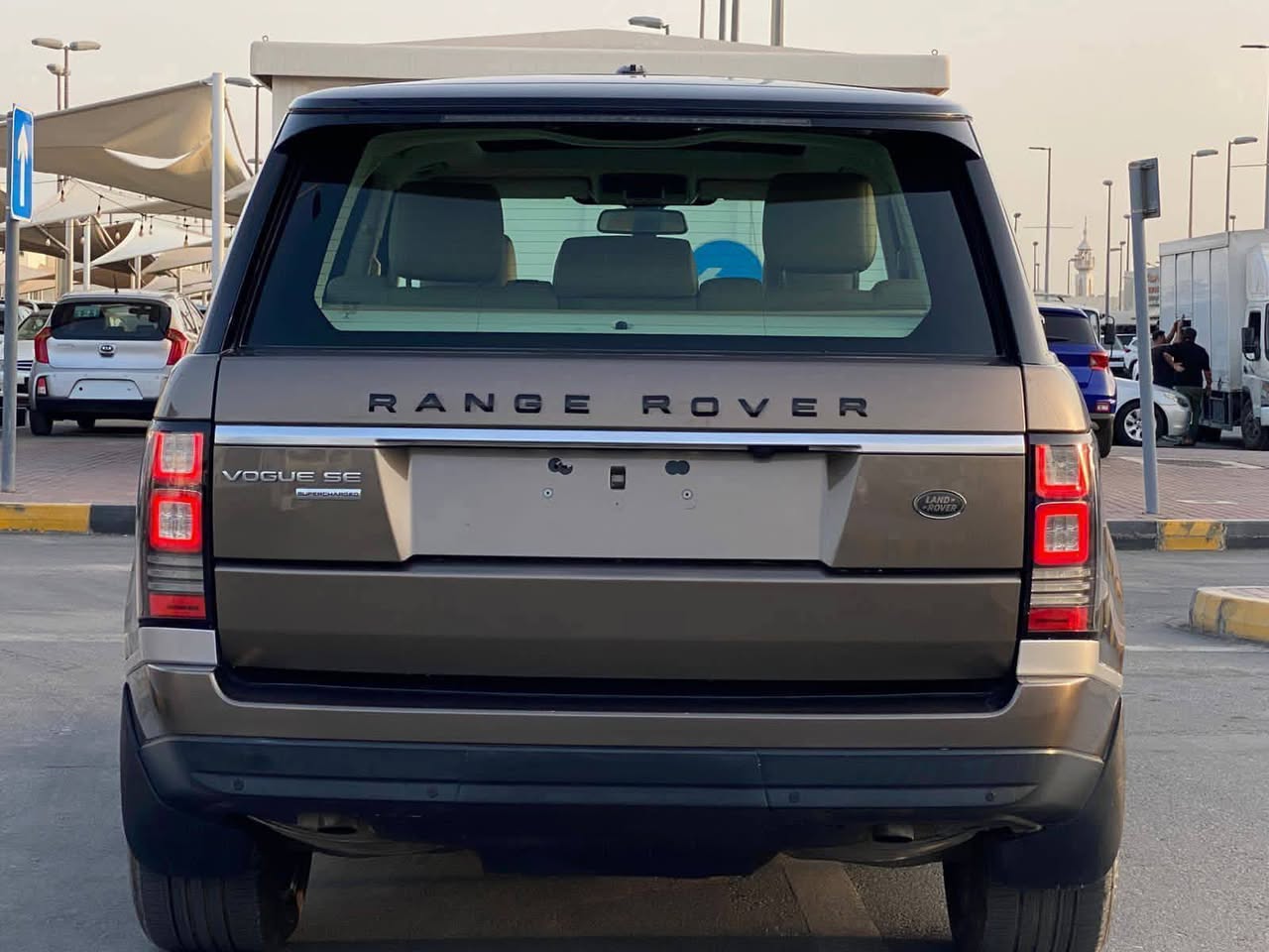 رنج روفر فوج SE 2014 - صورة 2