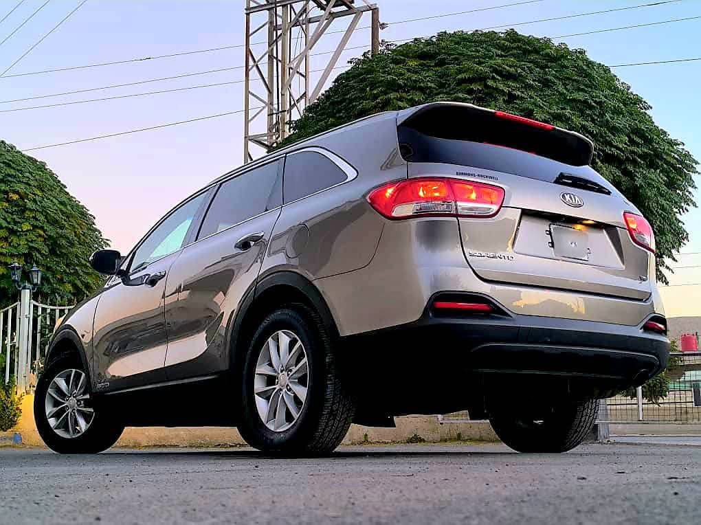 كيا سورينتو 2017 - صورة 4