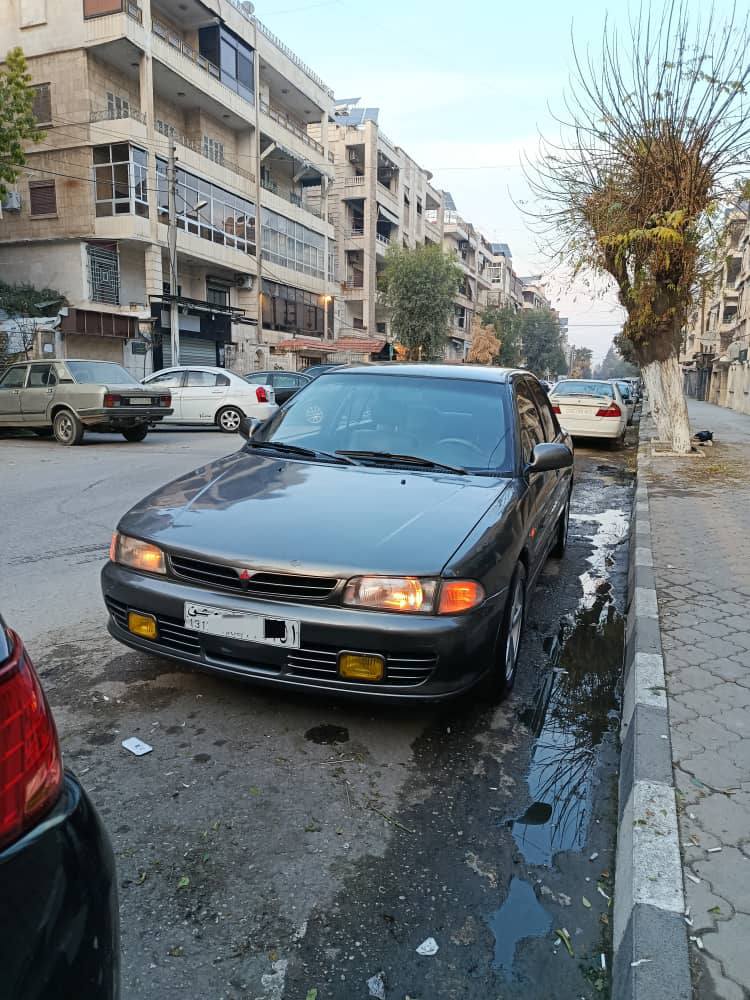 ميتسوبيشي لانسر 1993 - صورة 5