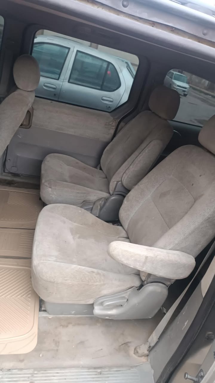 كيا كرنفال 2004 - صورة 1