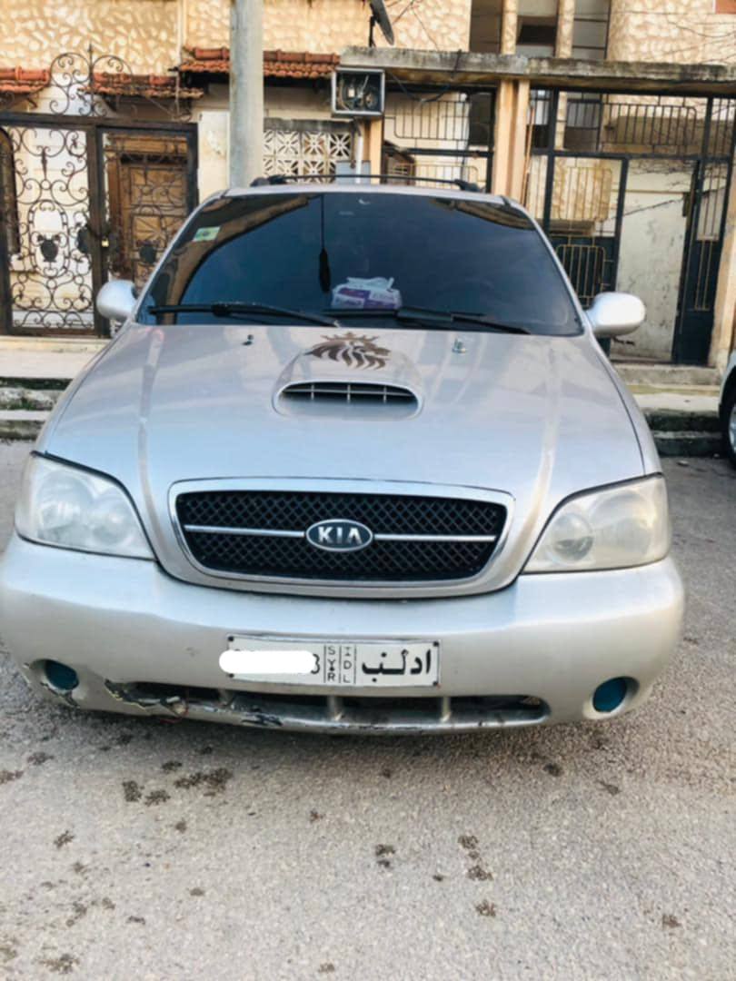 كيا كرنفال 2004 - صورة 4