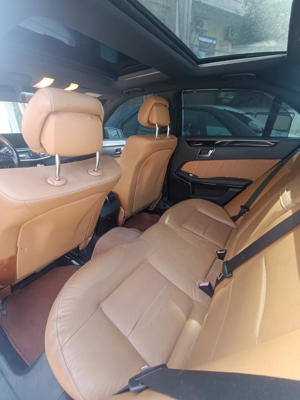 مرسيدس E300 2011 - صورة 5