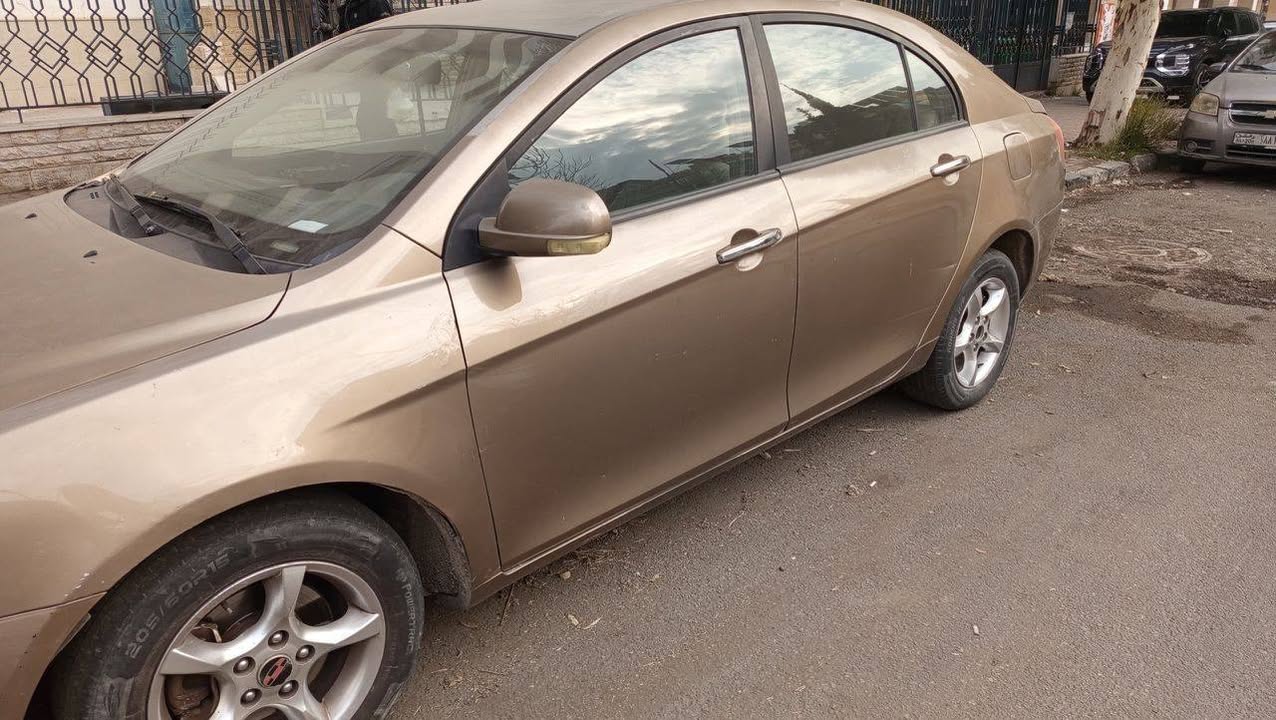 جيلي ام غراند 2010 - صورة 2