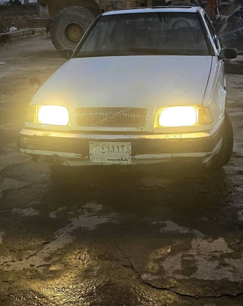 فولفو 460 1993 - صورة 1