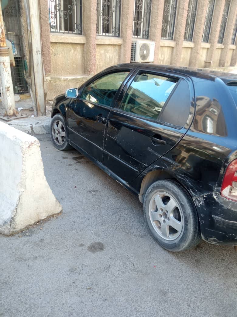 سكودا فابيا 2003 - صورة 1