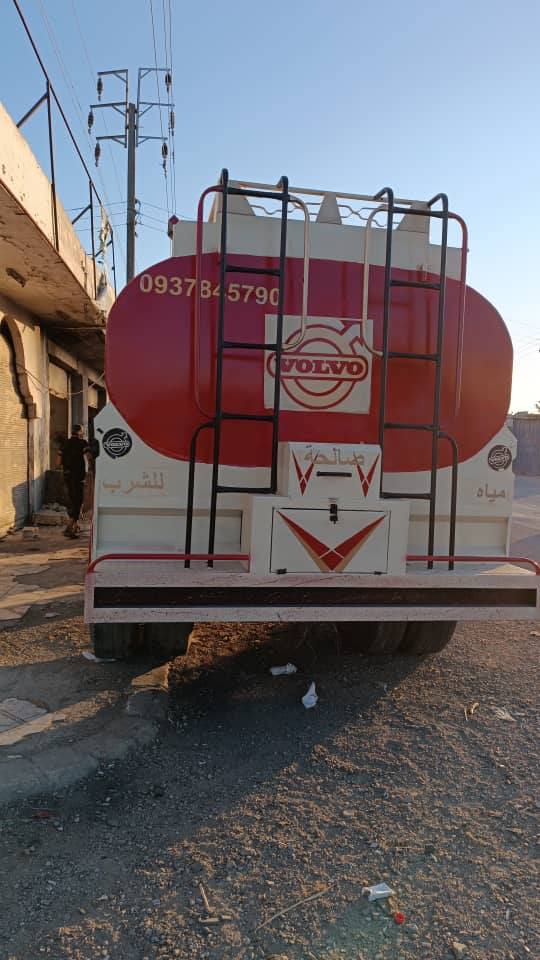 فولفو 121F12 1982 - صورة 3