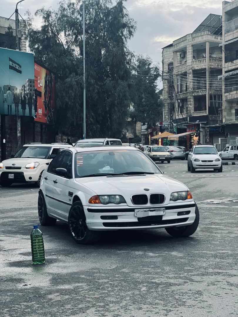بي إم دبليو e46 2002