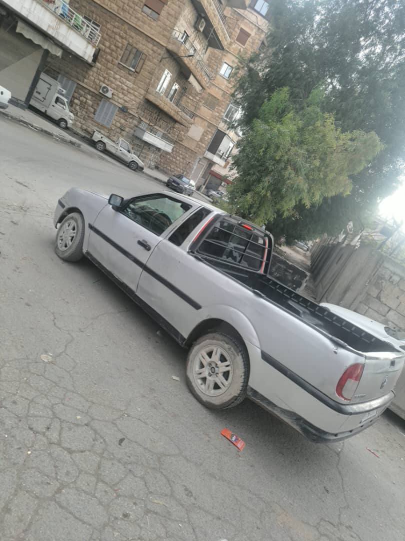 فولكس فاجن سافيرو كرت 2005 - صورة 3