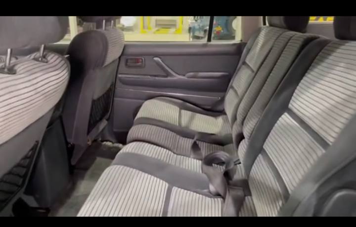 تويوتا لاندكروز 1991 - صورة 3