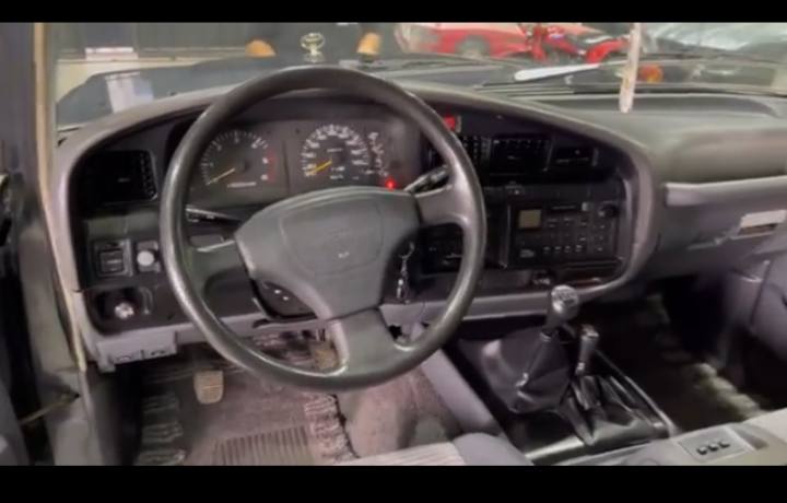 تويوتا لاندكروز 1991 - صورة 4