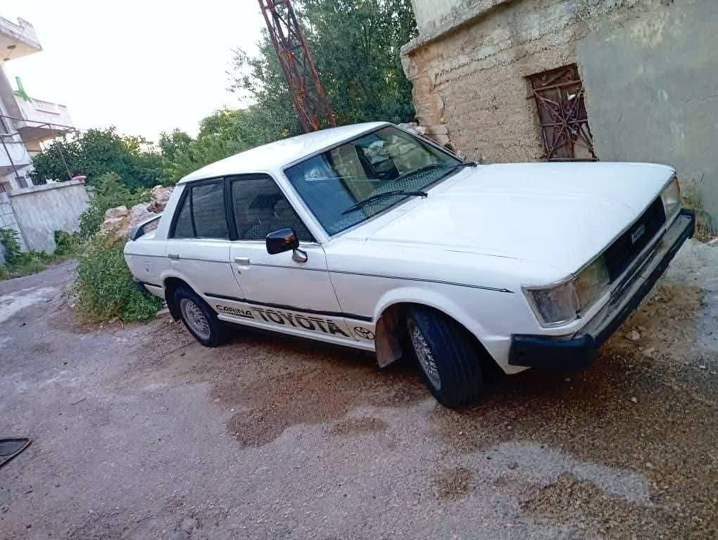 تويوتا كورولا 1979 - صورة 1