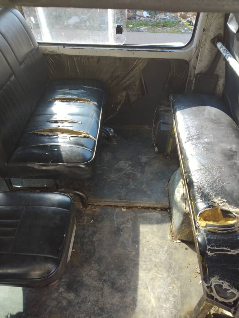 كيا بيستا 1995 - صورة 3