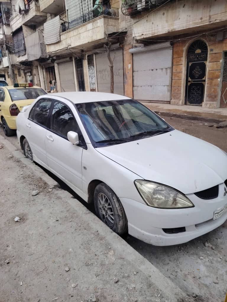 ميتسوبيشي لانسر 2008 - صورة 1