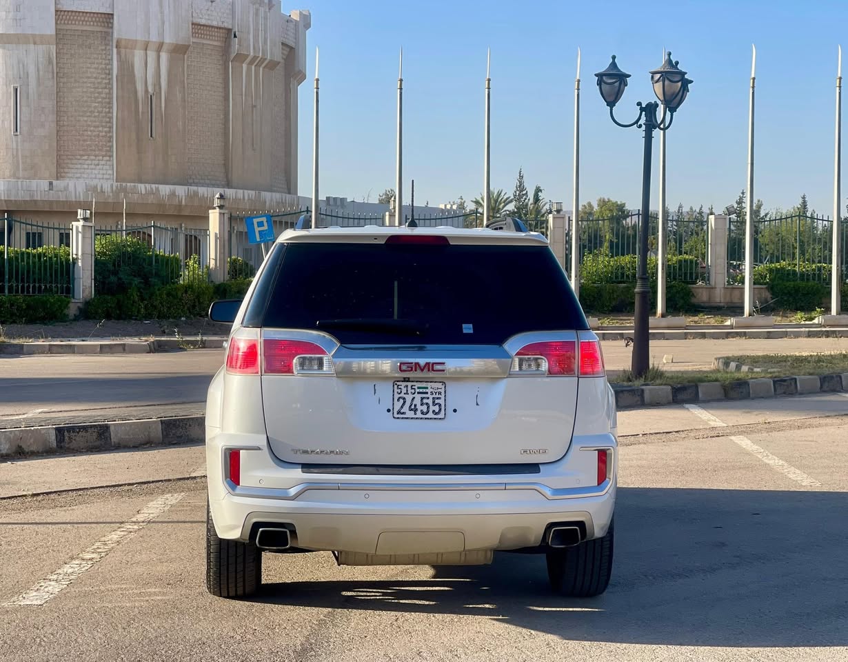 جي إم سي تيرين دينالي 2016 - صورة 4