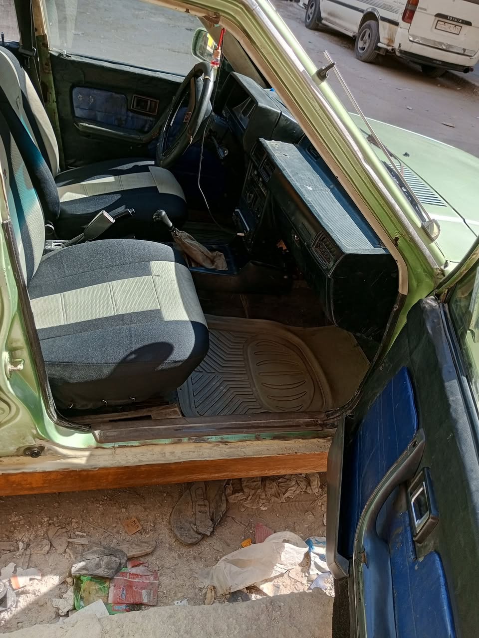 لنسر لنسر 1983 - صورة 4