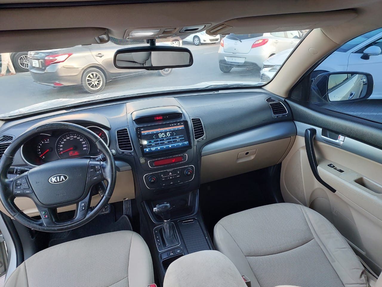 كيا سورينتو 2014 - صورة 3