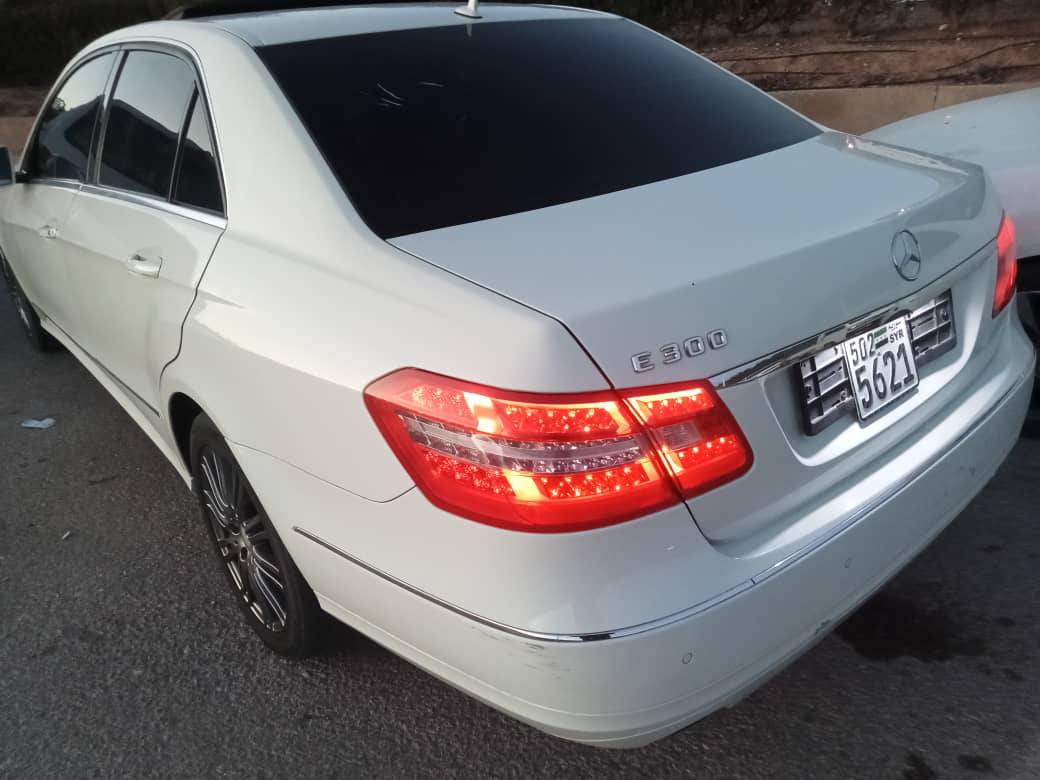 مرسيدس e300 2010 - صورة 4