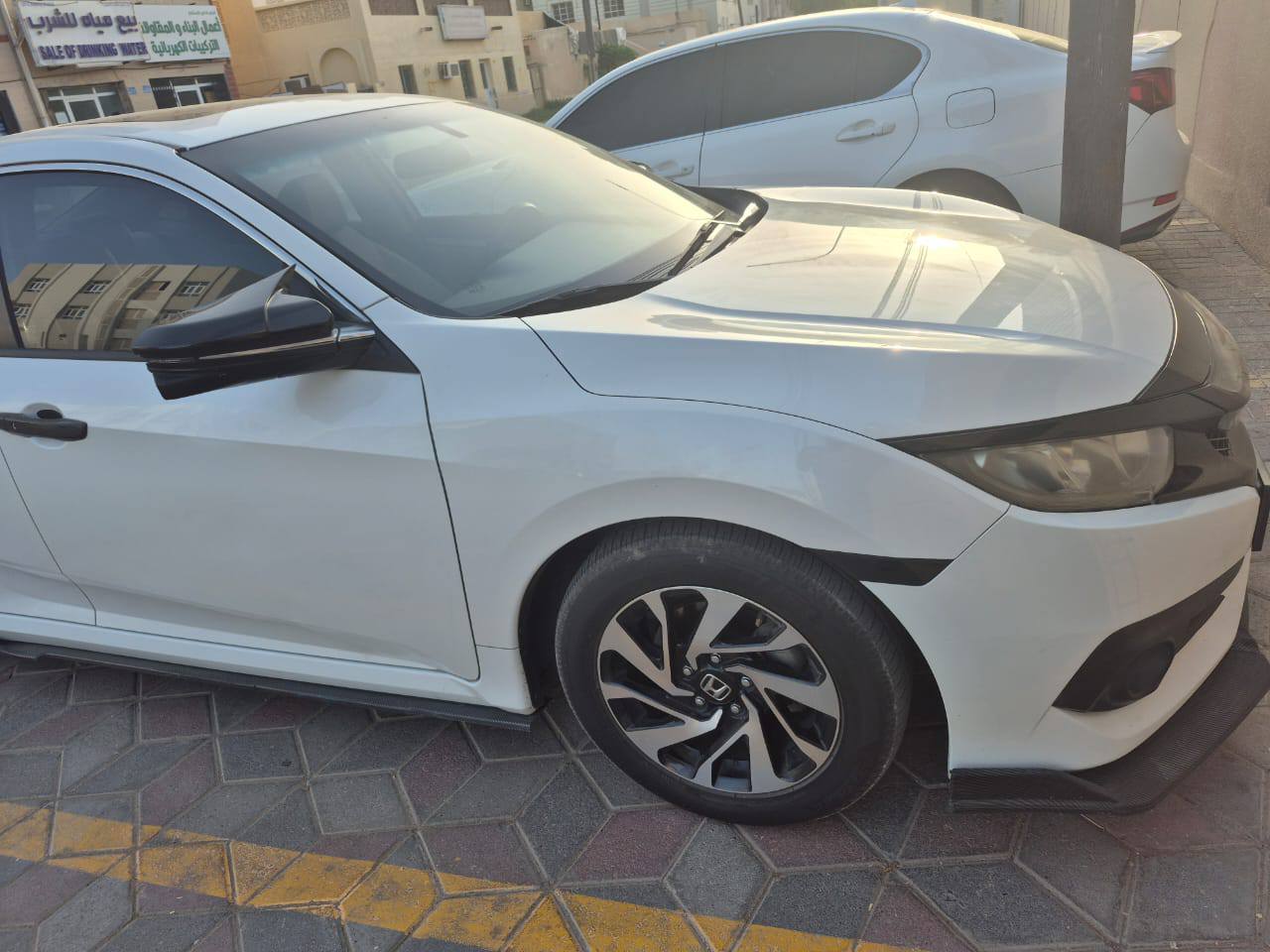 Honda سيفيك 2018 - صورة 4