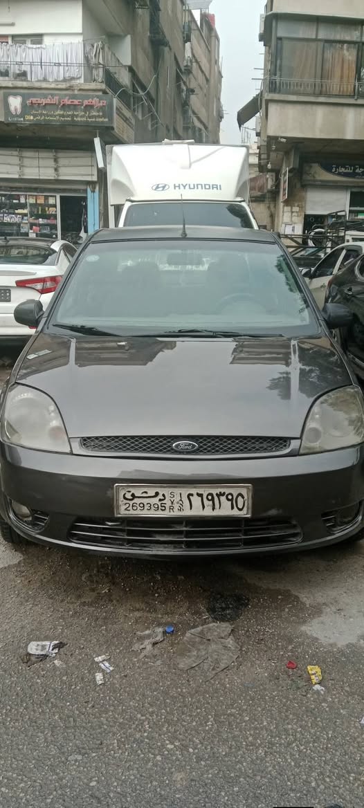 فورد فيستا 2006 - صورة 1