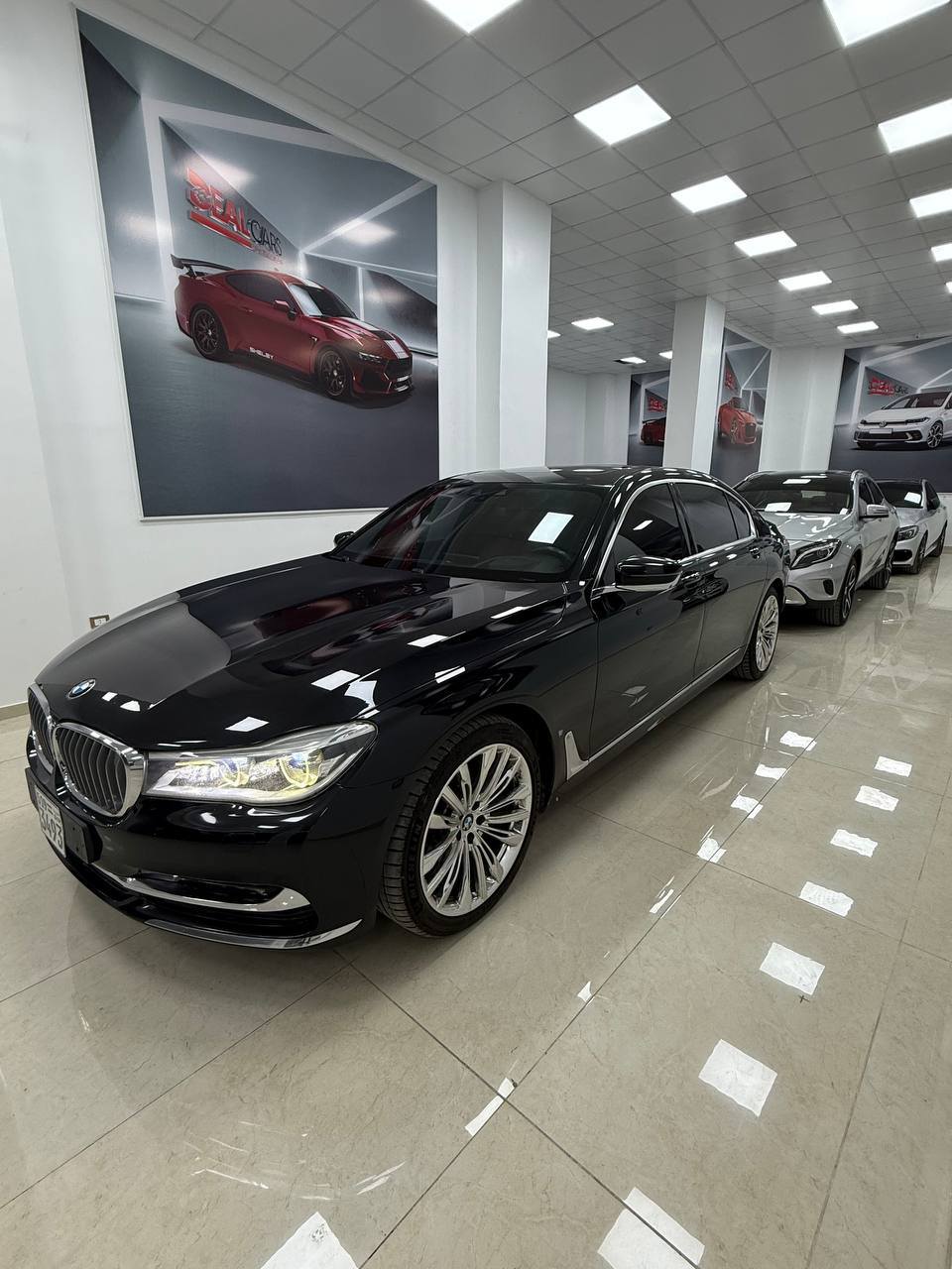 BMW 750 2017 - صورة 4