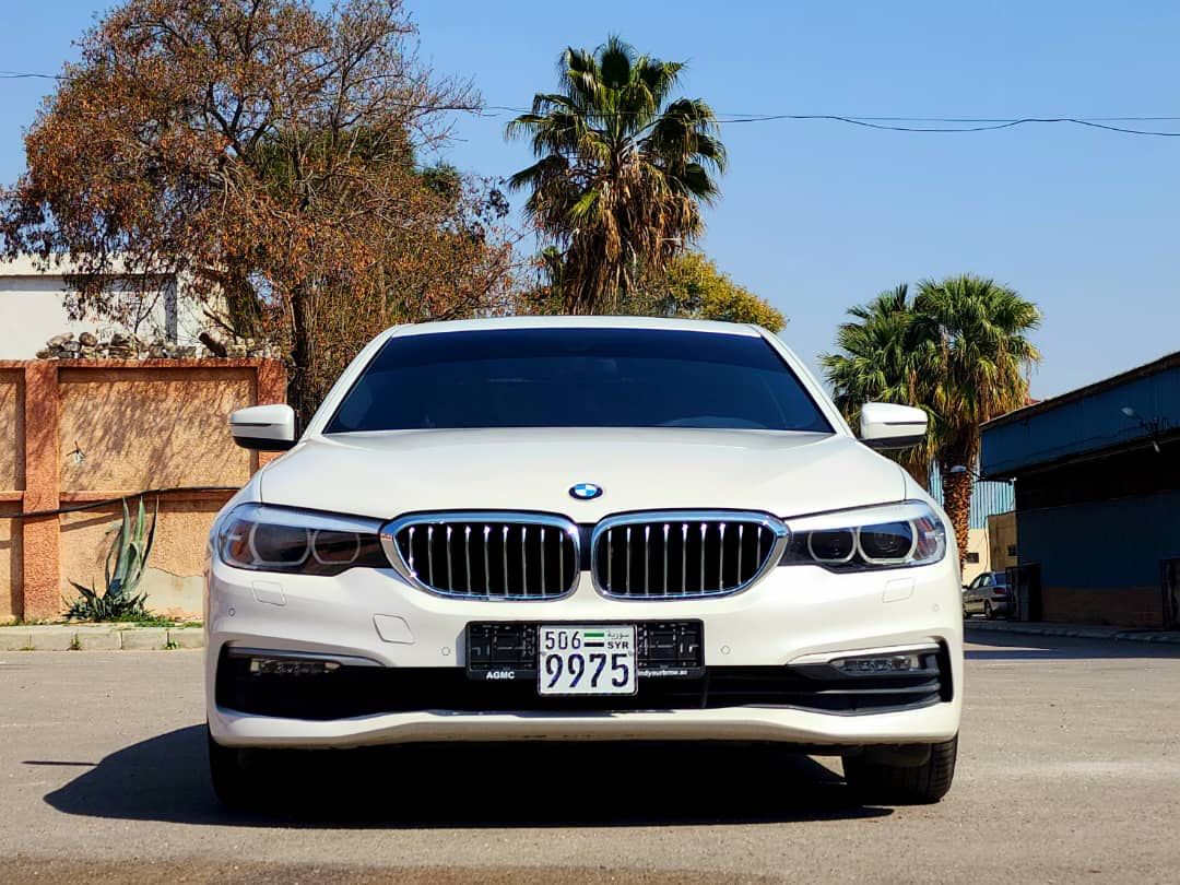بي إم دبليو 520i 2018 - صورة 1