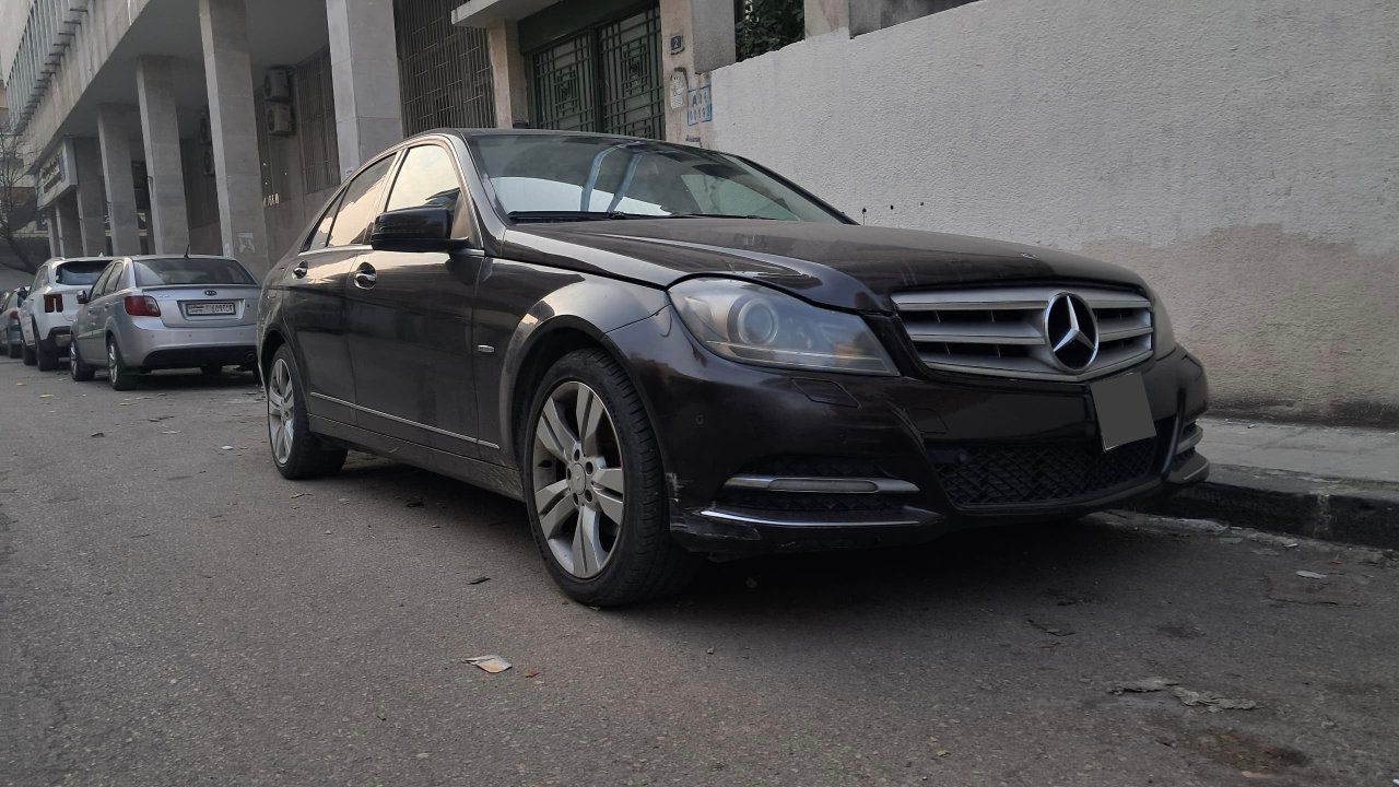 مرسيدس C200 2012 - صورة 2
