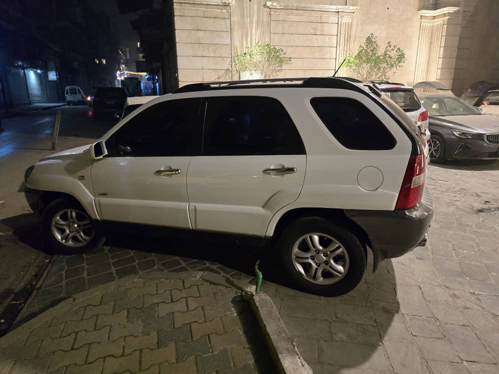 كيا سبورتاج 2006 - صورة 2