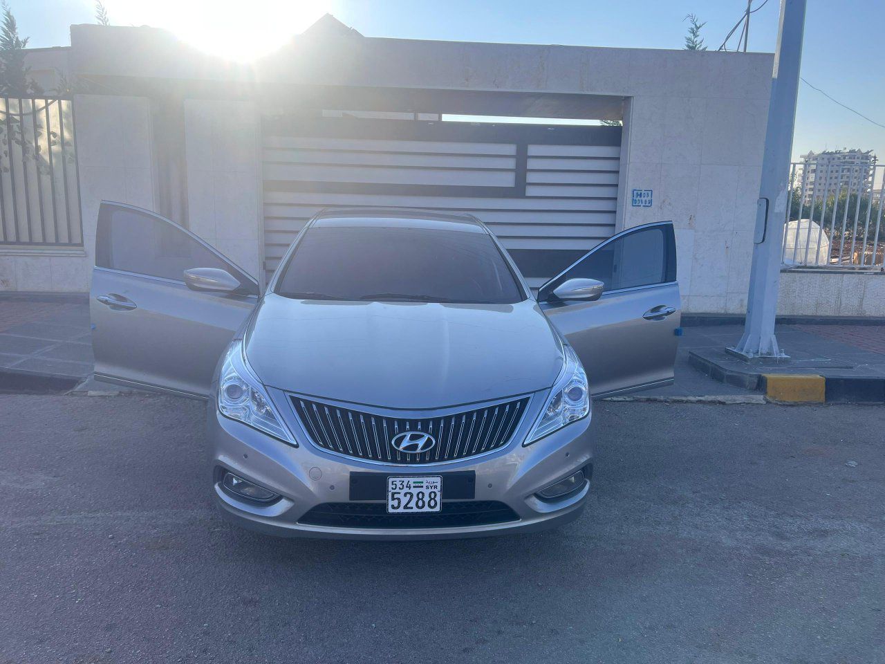 Hyundai جراندر 2012 - صورة 1