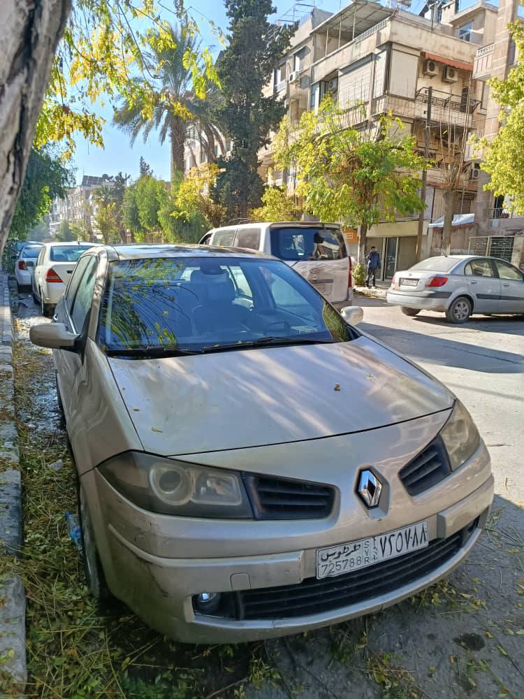 رينو ميغان 2006 - صورة 2