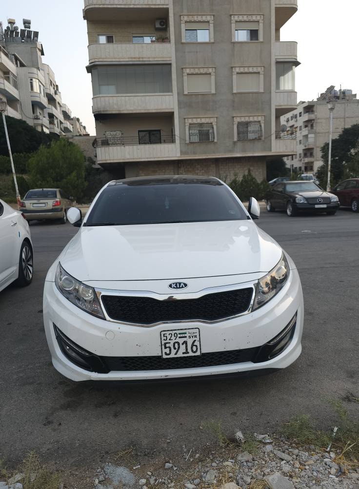 كيا k5 2011 - صورة 1