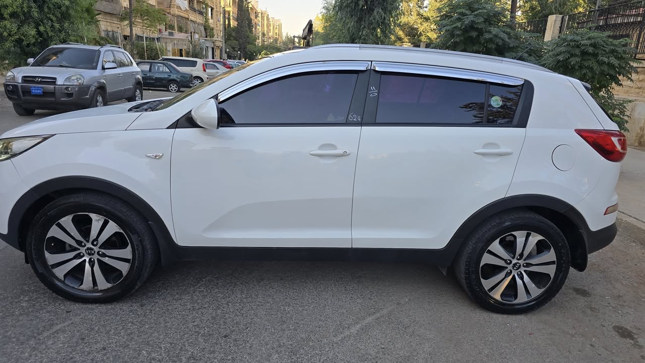 كيا سبورتاج 2011 - صورة 4