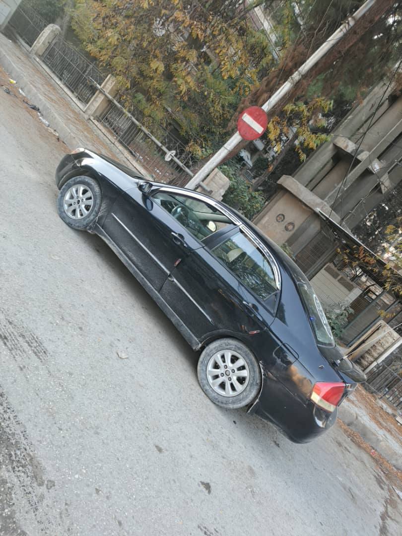 كيا سيراتو 2009 - صورة 4