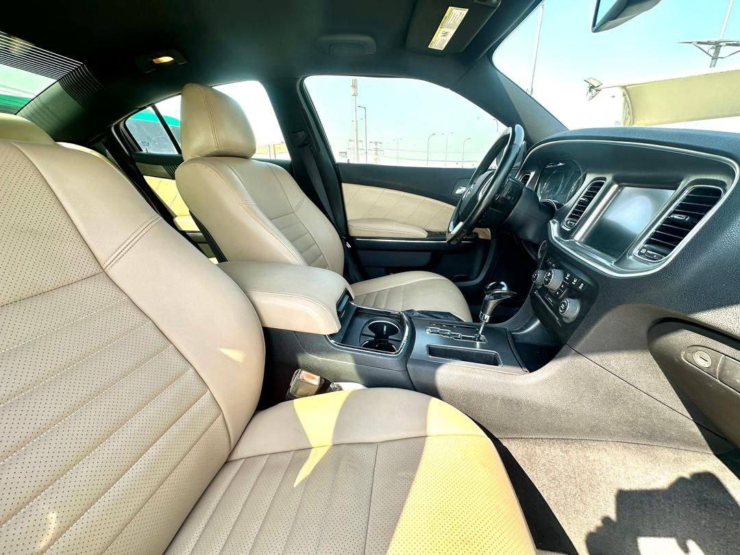 دودج تشارجر ار تي 2012 - صورة 3