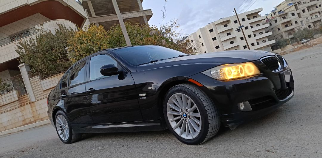 BMW 328 2011