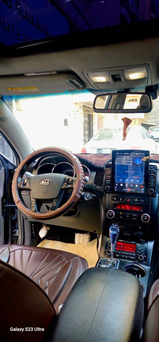 كيا سورينتو 2010 - صورة 2