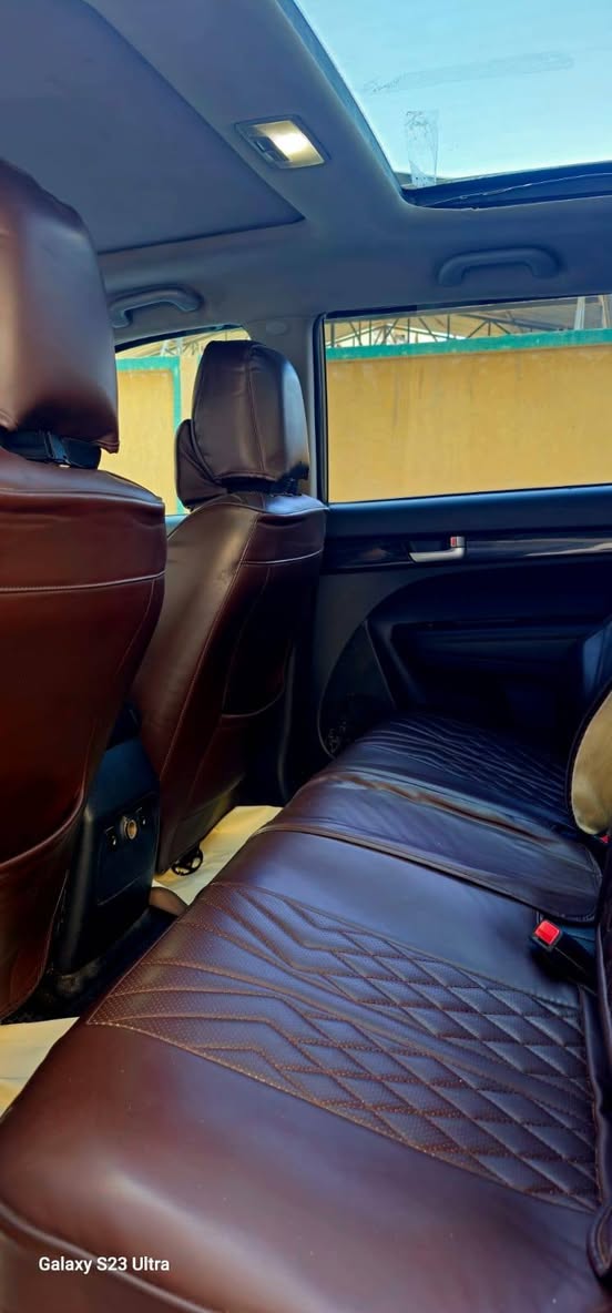 كيا سورينتو 2010 - صورة 3