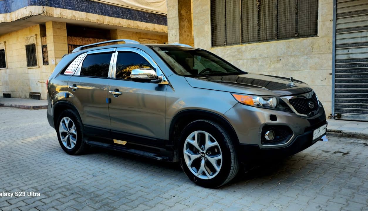 كيا سورينتو 2010 - صورة 5