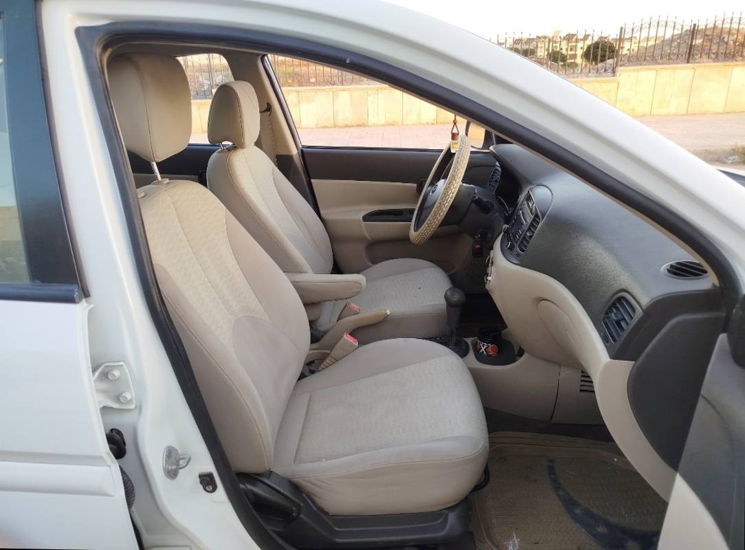 هيونداي فيرنا 2010 - صورة 5