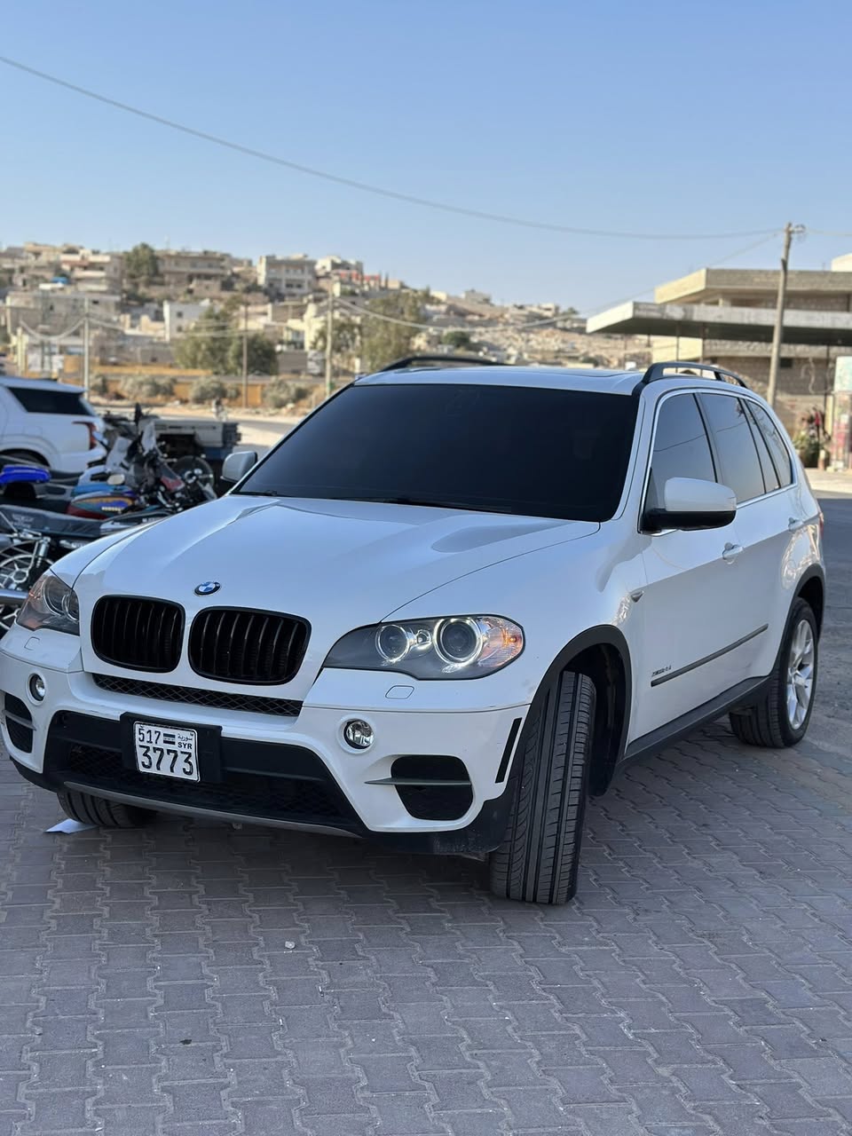 بي ام دبليو اكس 5 2011 - صورة 3