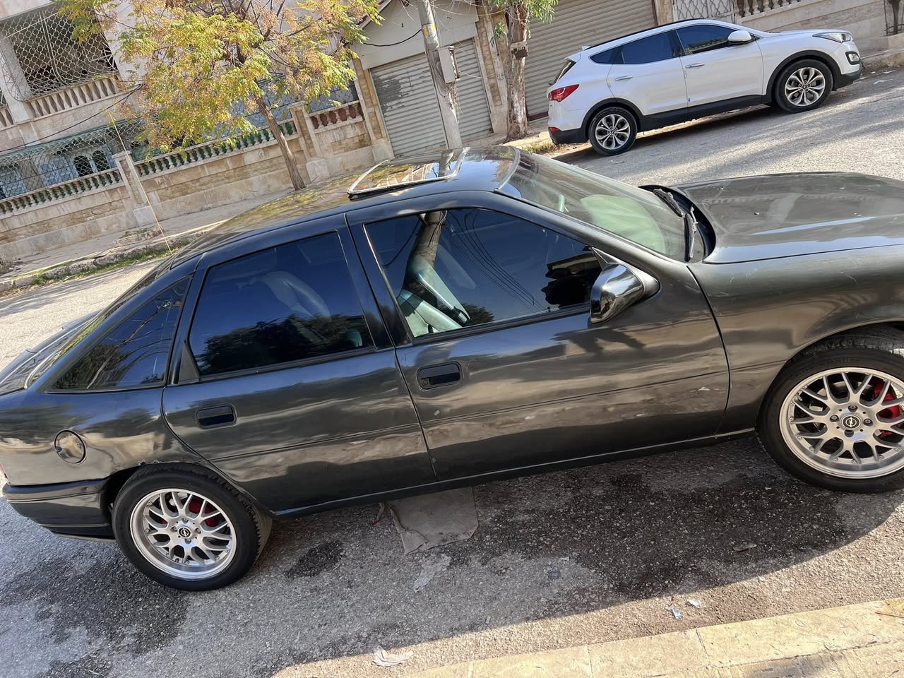 اوبل فكترا 1995 - صورة 1