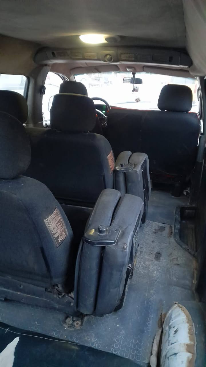 هيوانداي H-1 2004 - صورة 5