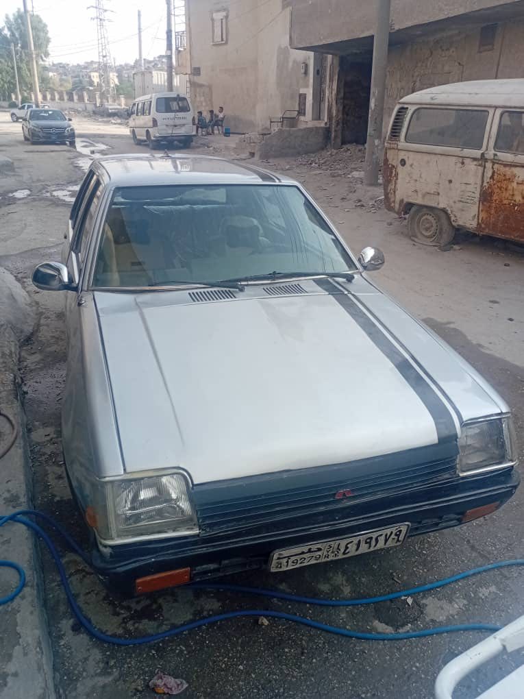 Mitsubishi كولت 1983 - صورة 3