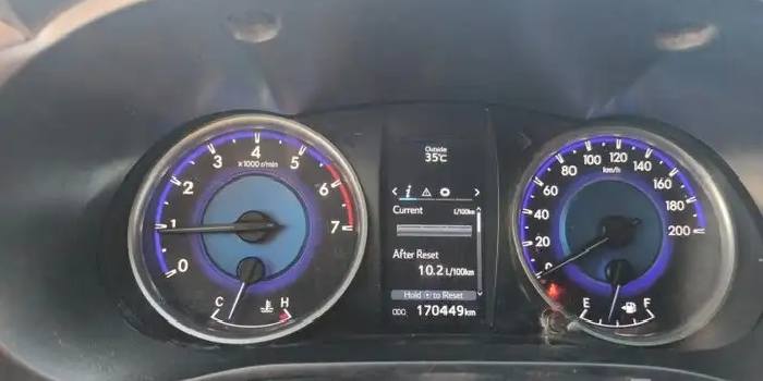 تويوتا هايلكس 2016 - صورة 2