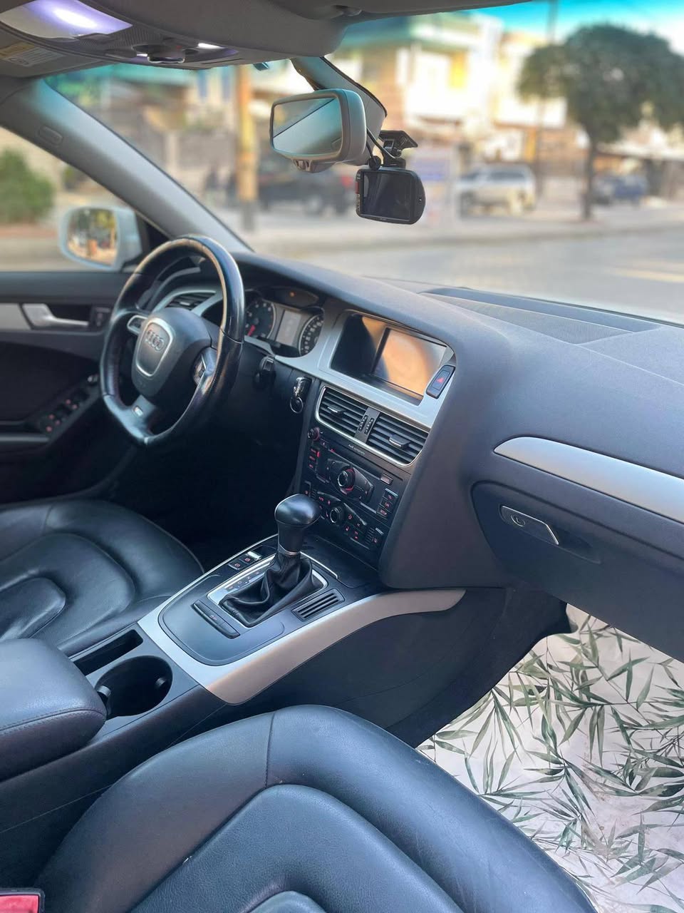 اودي A4 2011 - صورة 3