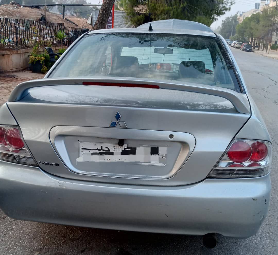 ميتسوبيشي لانسر 2005