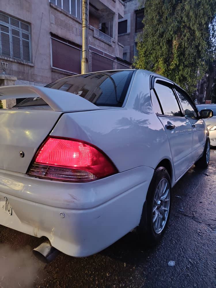 متسوبيشي لانسر 2002 - صورة 4