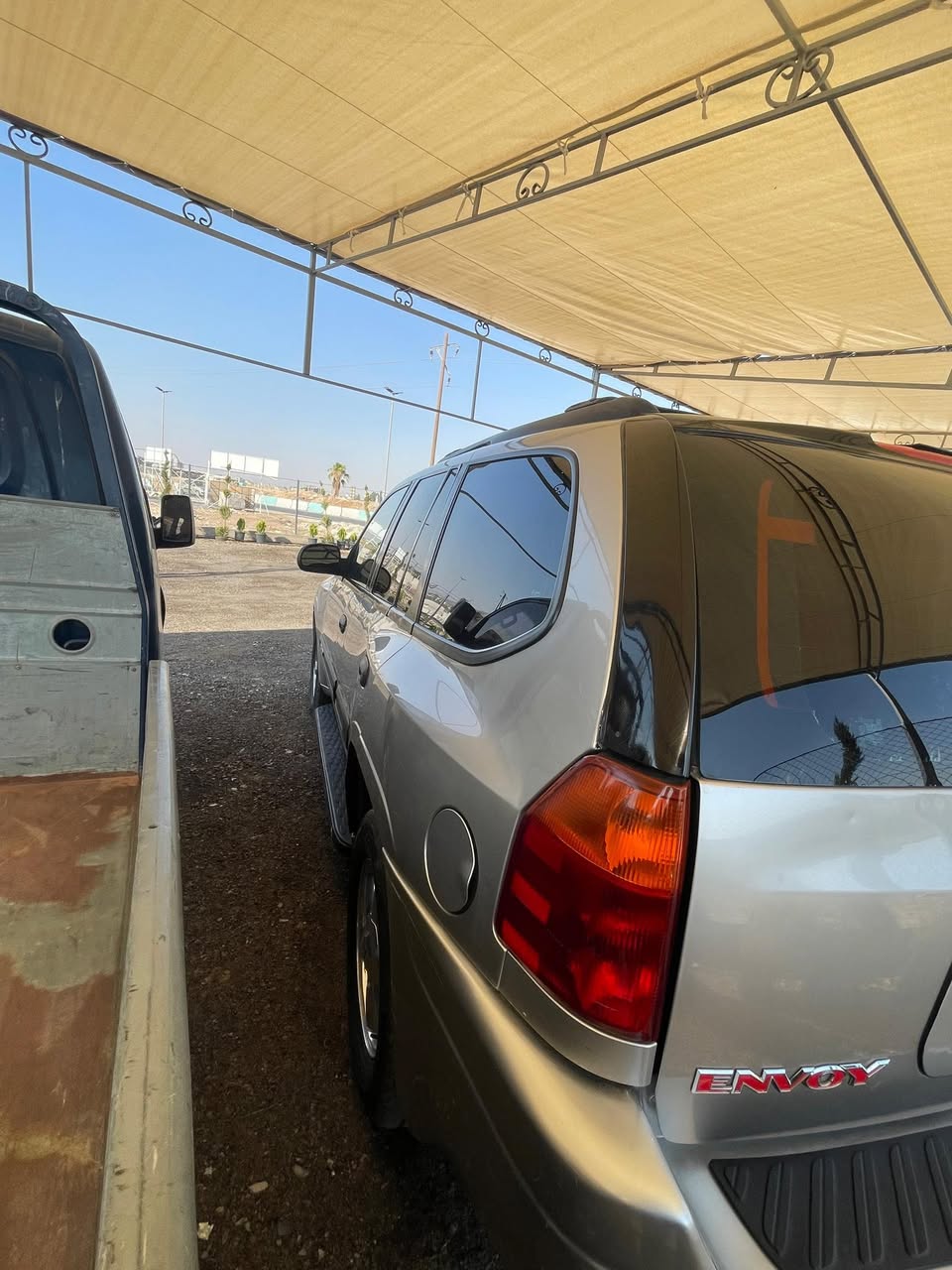 GMC Envoy 2006 - صورة 3